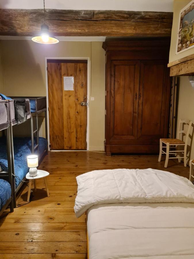 Gîte d'étape Le Couvent d'Ossau Louvie Juzon Exterior foto